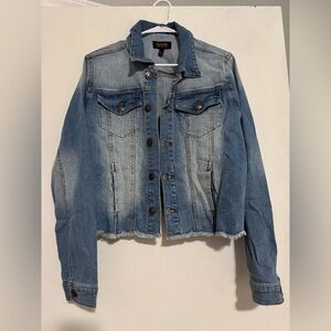 Shyanne Women’s Crop Jean Jacket